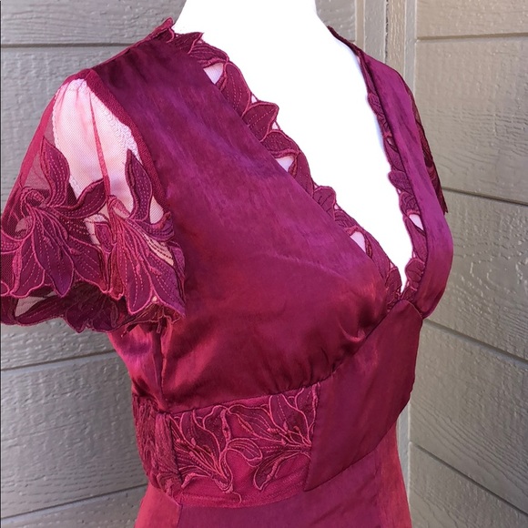 Wild Honey Floral Romper - Picture 6 of 6